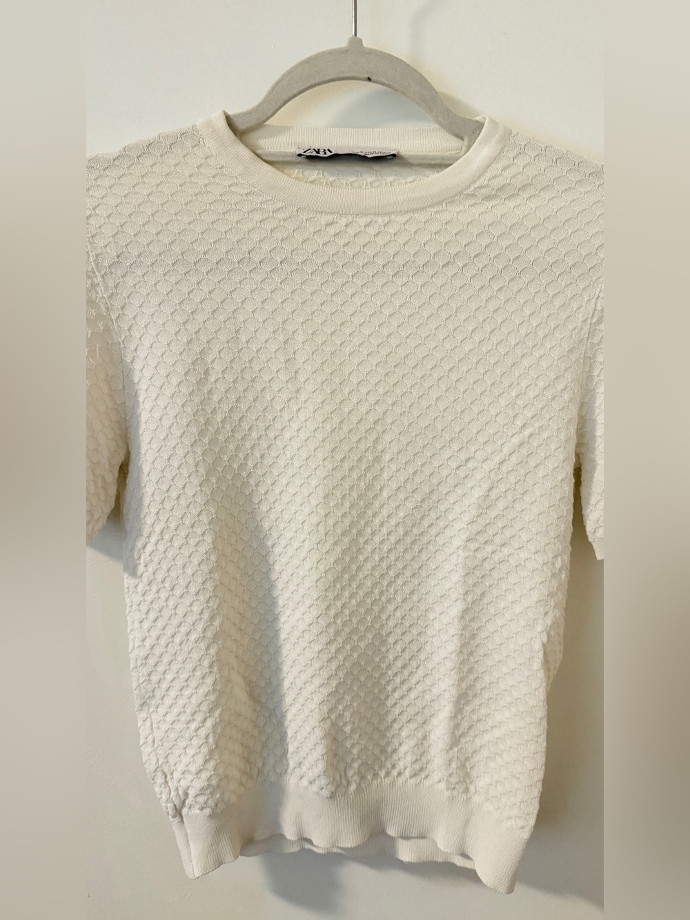 Zara Off-White Textured Short Sleeve Knit Top